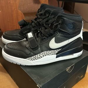 Air Jordan Legacy 312